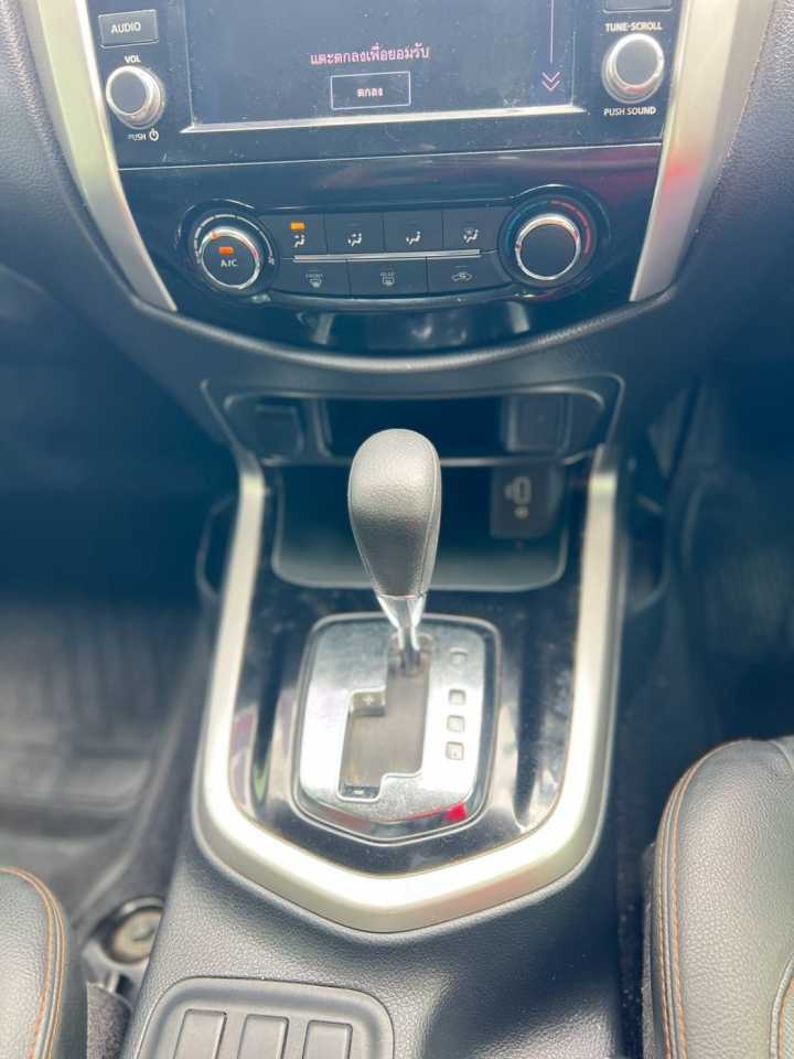 Nissan Navara 4 ประตู ตัวสูง 2019